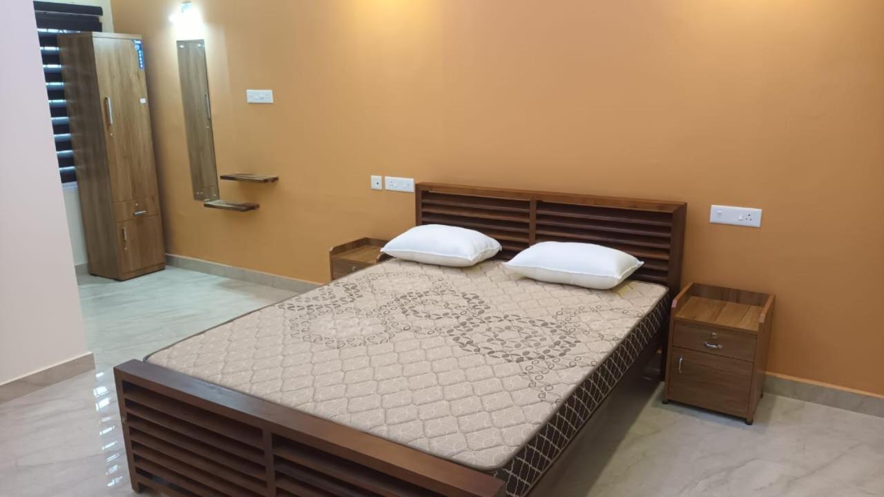 East Coast Hotel Thiruvananthapuram Eksteriør billede